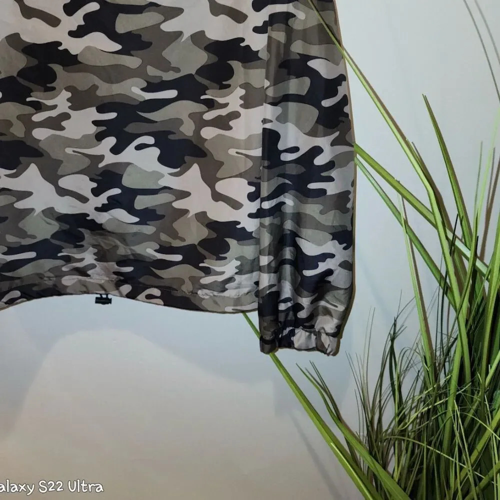 Rue21 women’s pullover half zip Camouflage Windbreaker Jacket Size M - Picture 10 of 11